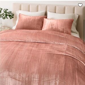 West Elm Crinkle Velvet Duvet Cover & Shams  Full/Queen